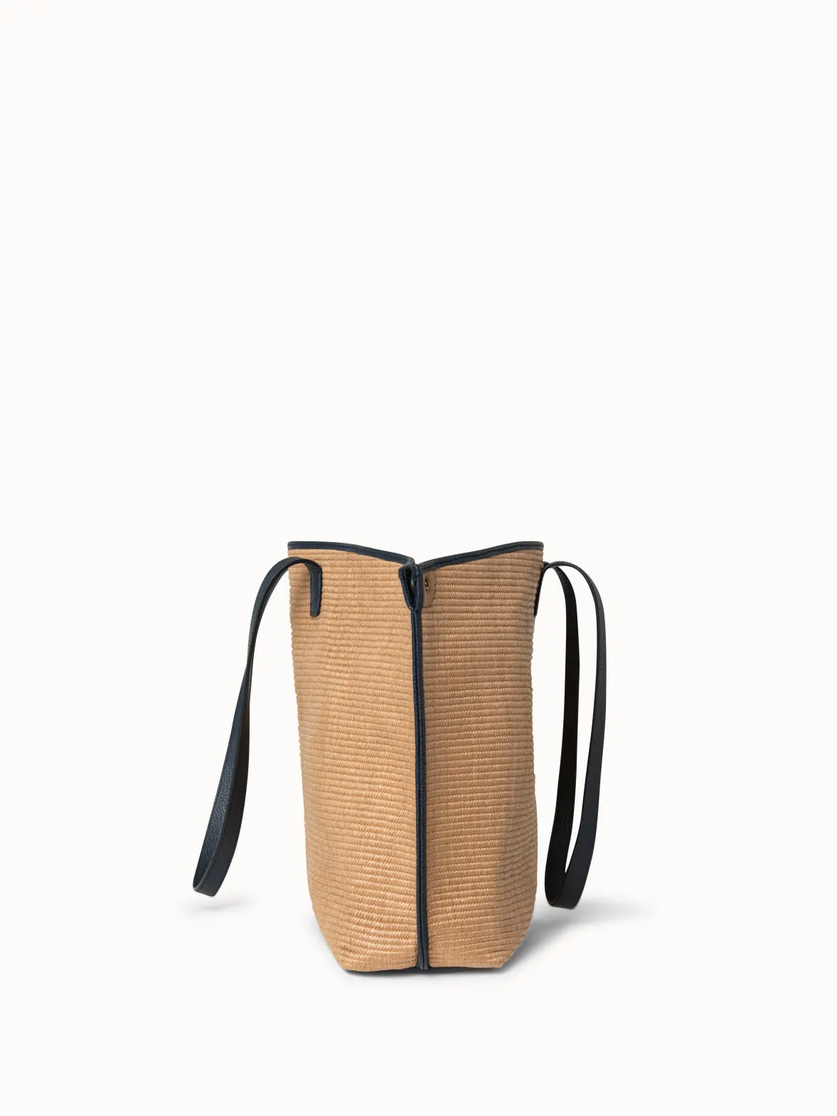 Ai Medium Shoulder Tote