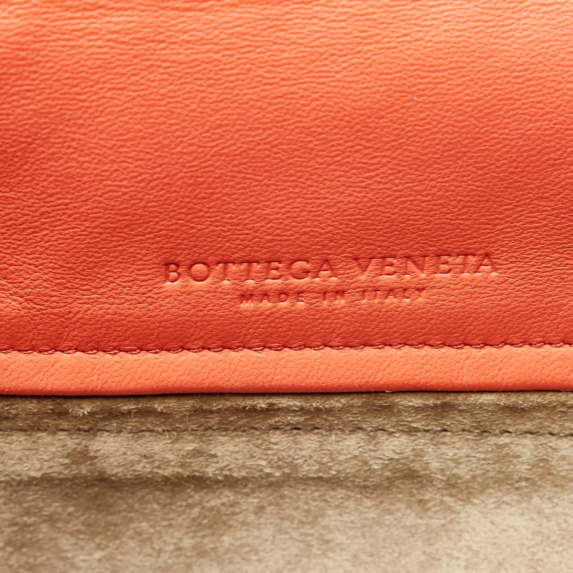 Bottega Veneta Intrecciato Leather Crossbody Bag (SHG-27146)