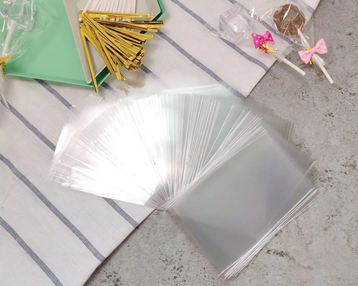 Cellophane Bag 300 Pieces Clear Treat Bags with Twist Ties