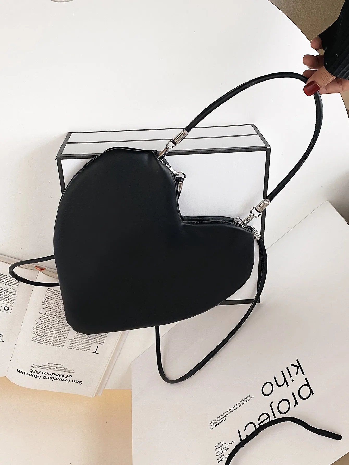 Minimalist Heart Shaped Shoulder Bag