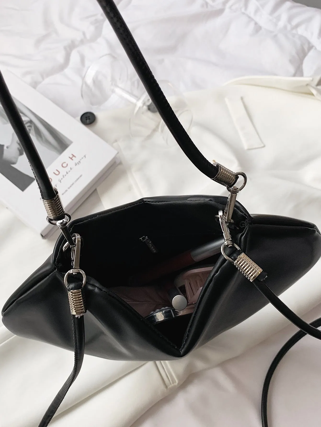 Minimalist Heart Shaped Shoulder Bag