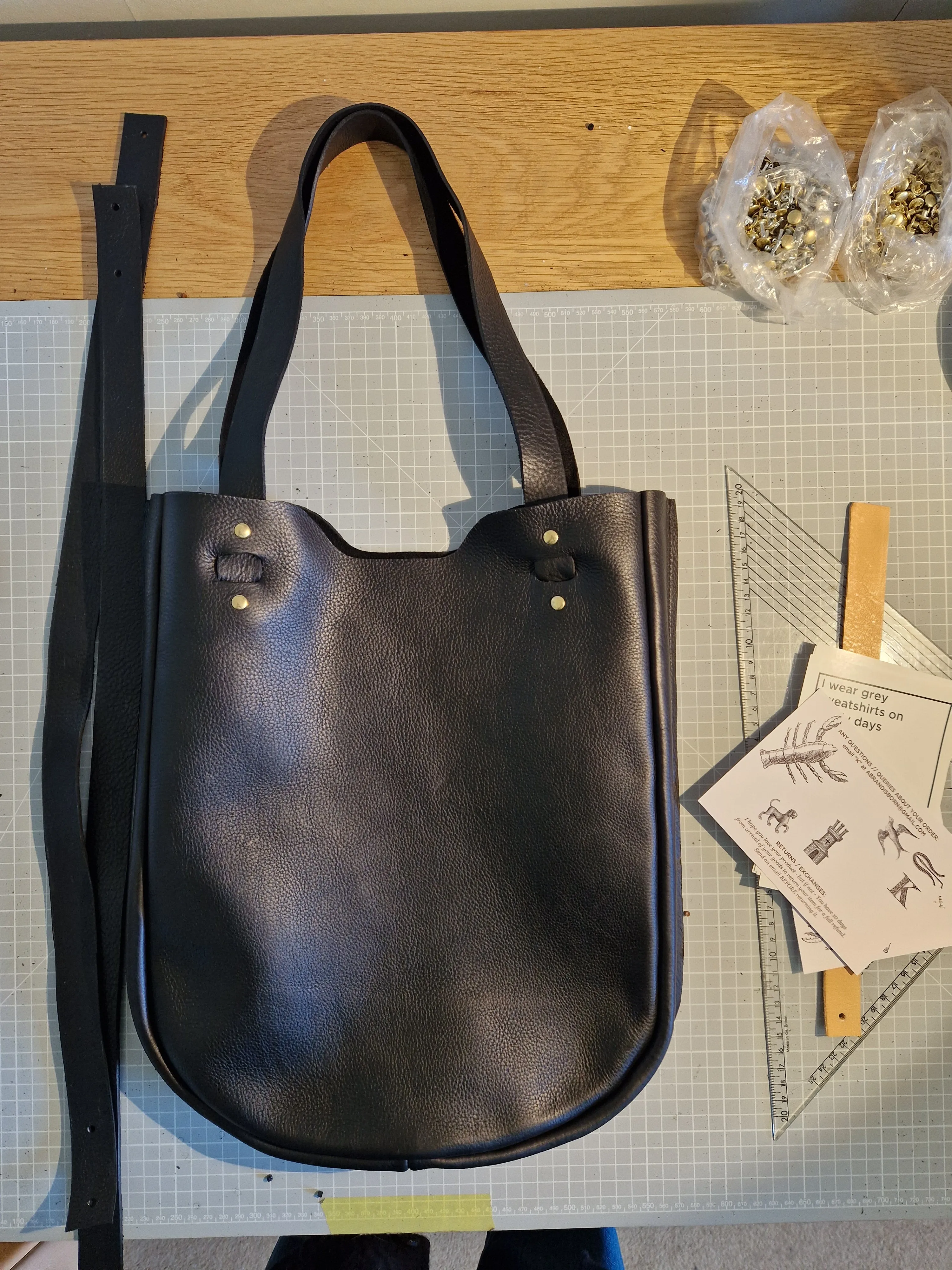 NEW DESIGN: CHANTRY TOTE BAG in Cinder Black