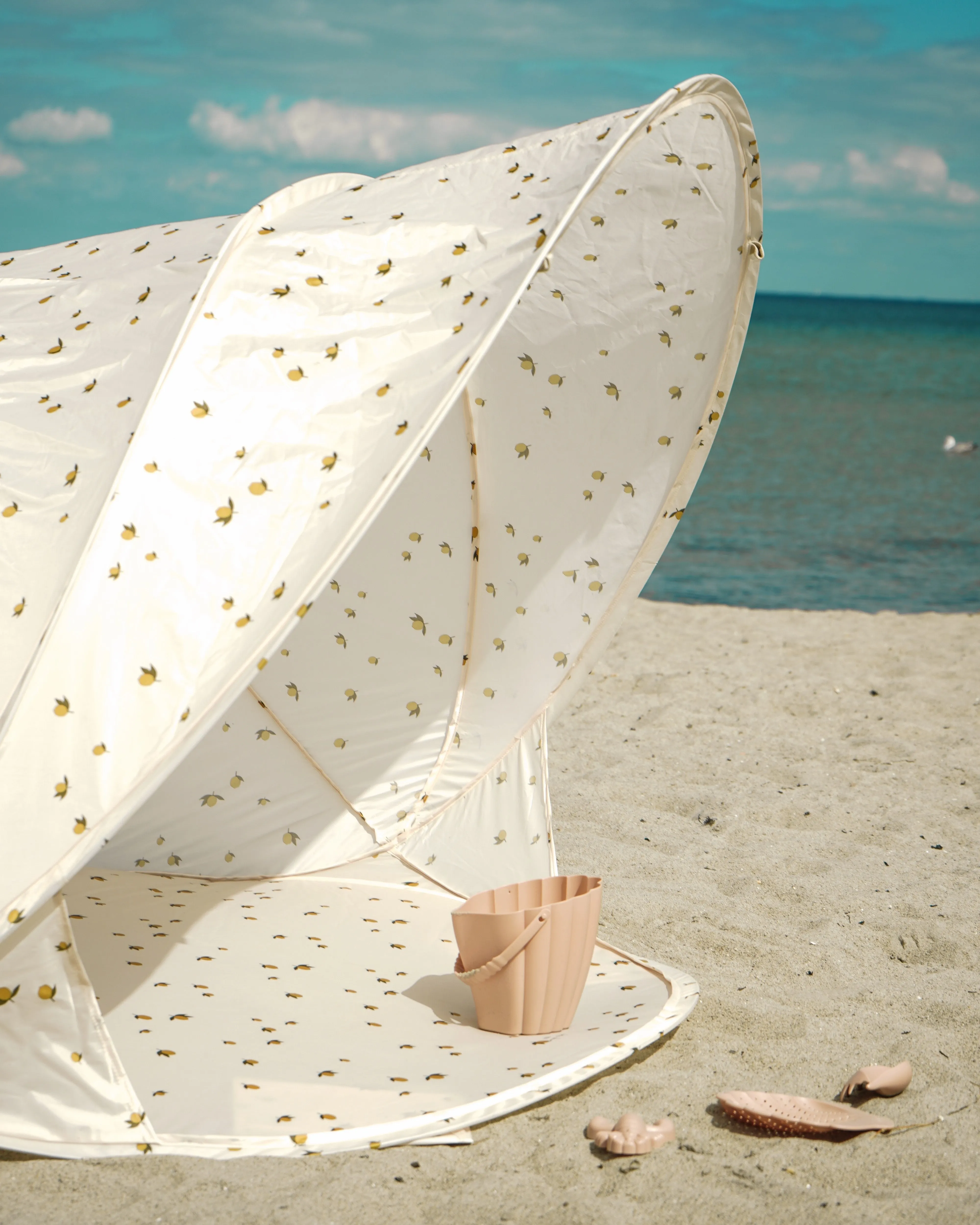 Pop Up Beach Tent Shelter - Lemon