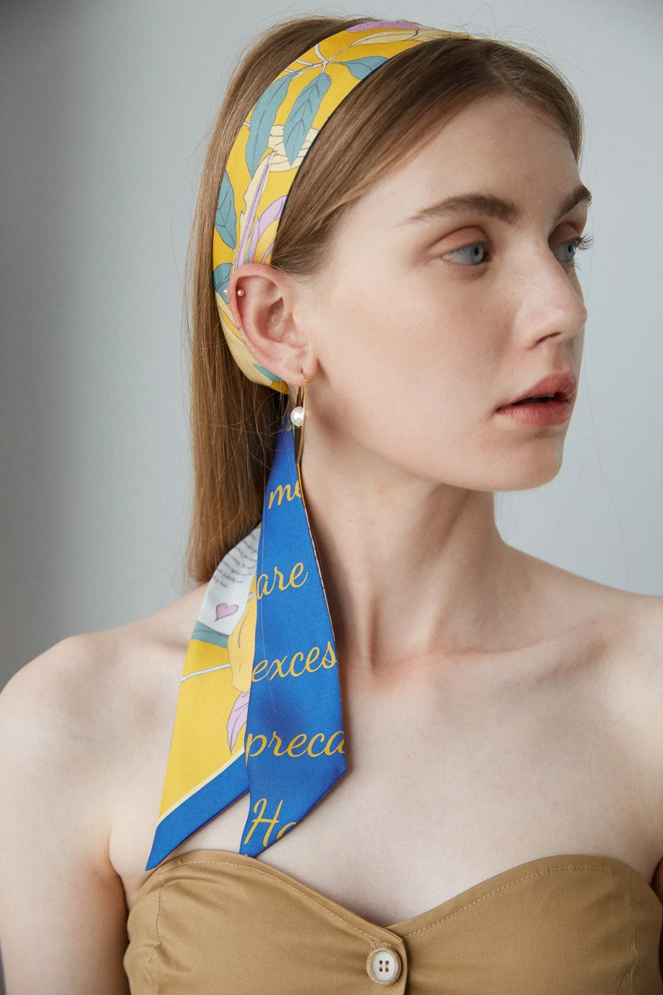 "El Amor" Silk Twilly Neck Bow - Yellow & Blue