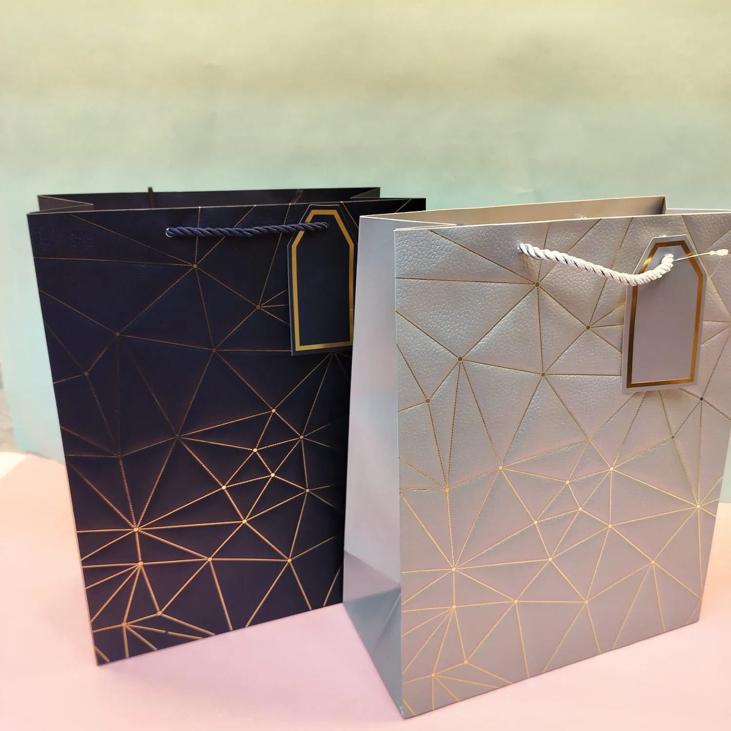 Stylish And Royal Gifting Paper Bag.