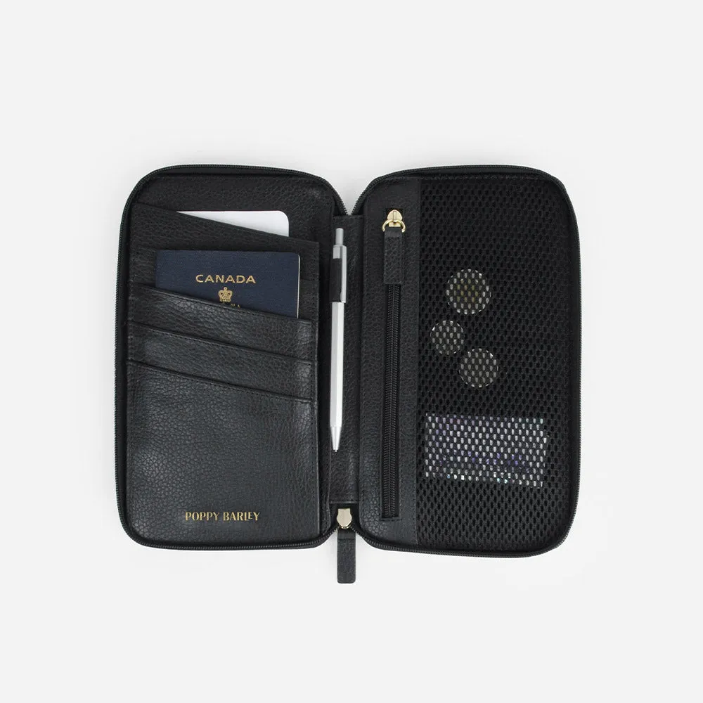 The Four Person Passport Holder   Slim Luggage Tag Set